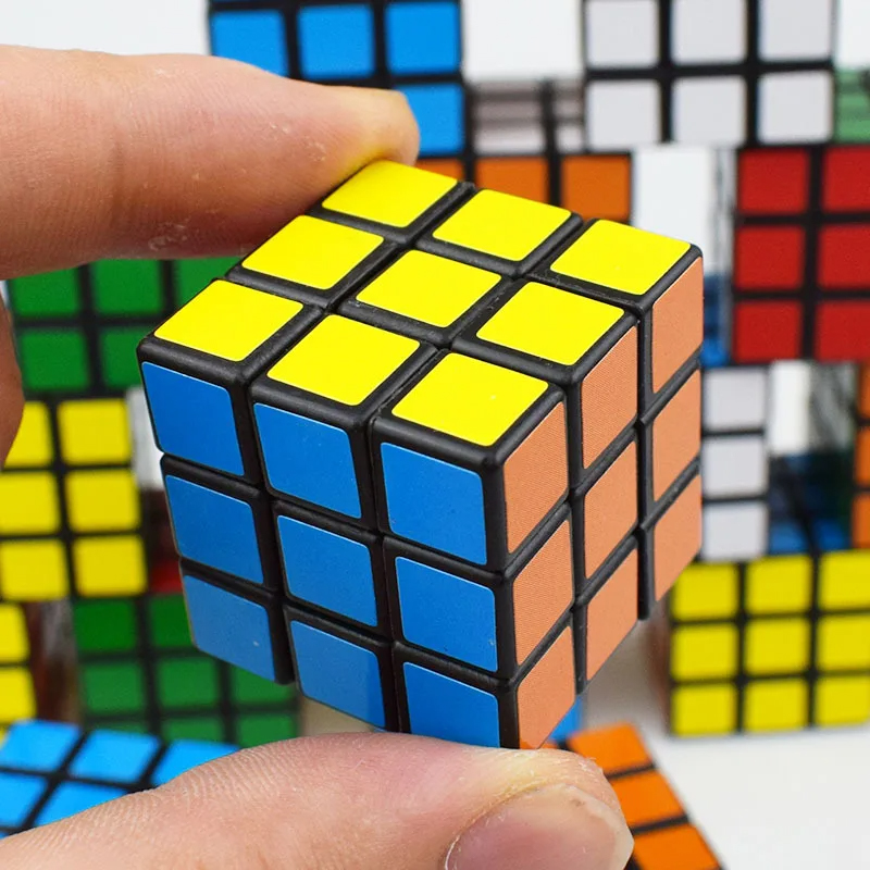 プロの競争力のある鮮やかなカラー 3x3x3 磁気スピード キューブ