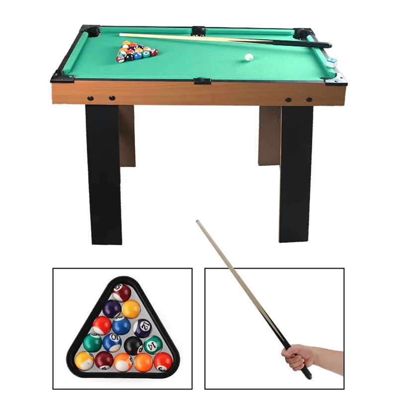 フーズボール、エアホッケー、卓球、ビリヤードを備えた 4-in-1 マルチゲームテーブル