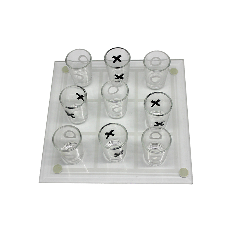 パブスタイル エンターテイメント グラス XO チェス セット