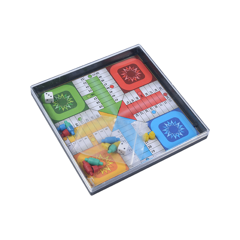 ポータブル プラスチック ケース エディション クラシック フライング チェス (ルード) ゲーム